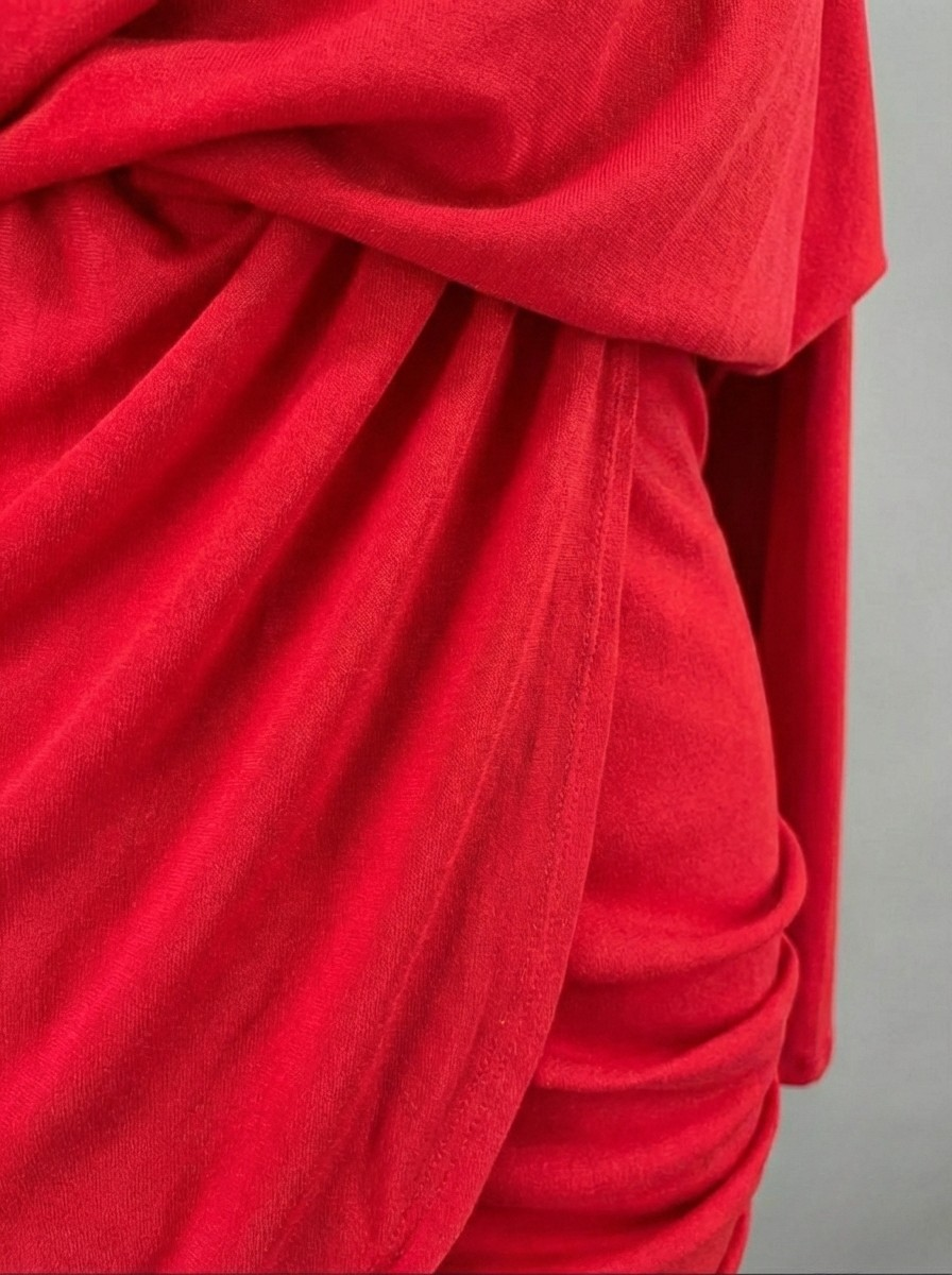 Vestido “Elegancia cruzada”