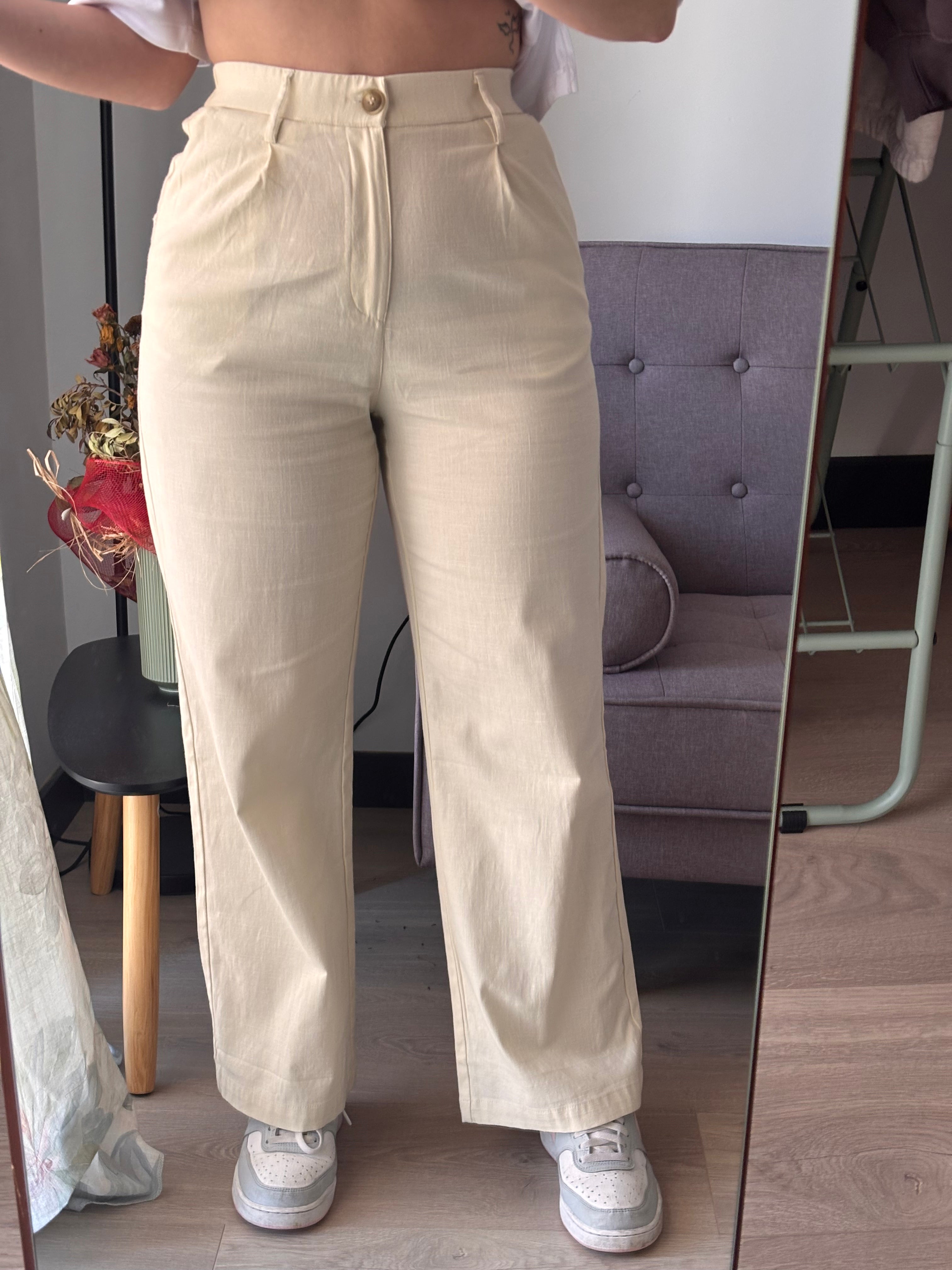 Pantalón Recto de Algodón Premium – Tono Crema