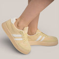 Zapatillas en tono pastel