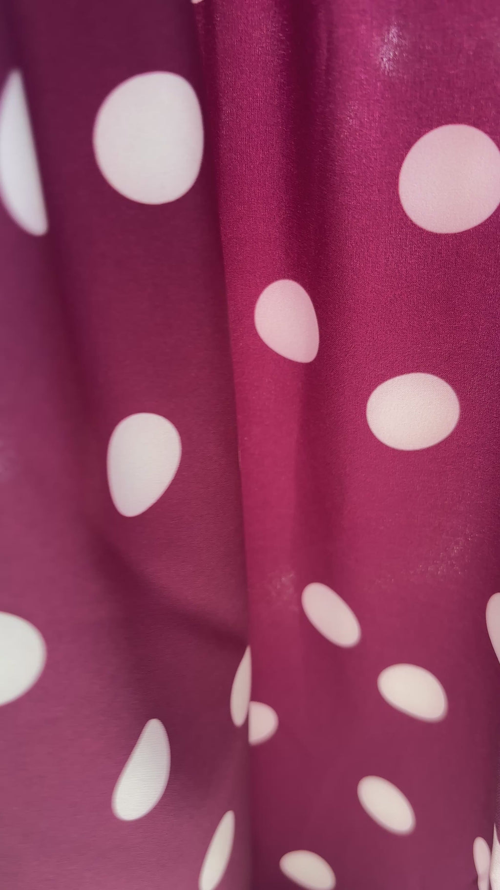 Vestido lunares burdeos